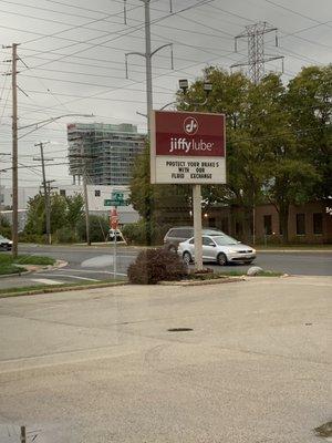 Jiffy Lube sign