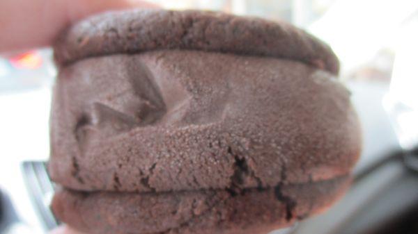 sailor's chocolate on chocolate cookie