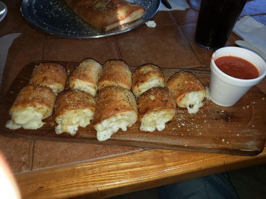 Cheesy garlic knots