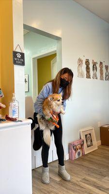 Jean is so patient and sweet to Louie's first visit.