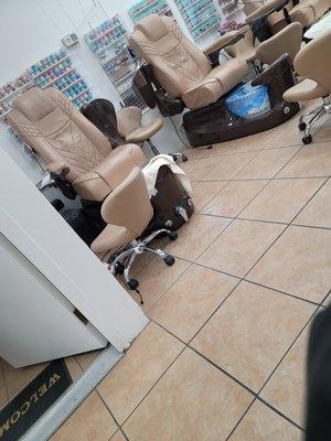 empty spa pedicure chair