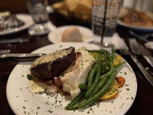 Blue cheese Encrusted Sirloin.  Excellent flavor!