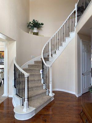 When your staircase becomes the statement piece of your home. We love a good color change and this one is top shelf!