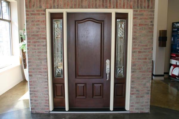 Provia Signet Mahogany Texture Fiberglass Entry Door & Sidelights