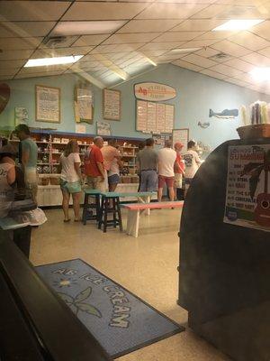 Ice cream lovers lined up at 9:00 at night.