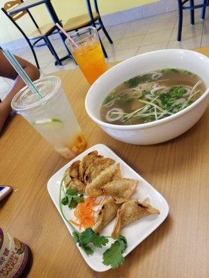 lunch time pho