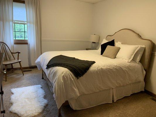 The bedrooms are immaculate and so well-decorated at Morehead Lodge