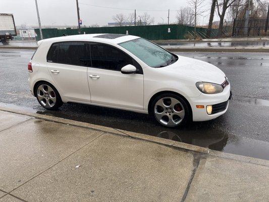 2010 VW Gti Polished Factories without the black pockets. Thanks for these 1 Off's Team. Lit .