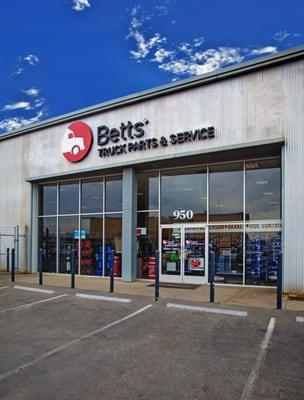 Betts Truck Parts & Service, San Leandro, CA