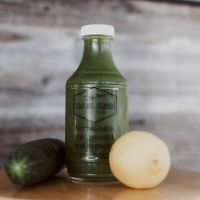 The Santa Cruz is filled with Celery, Cucumber, F. Apple, Spinach, Kale, Lemon, Cilantro, Ginger, Turmeric, Chlorella.