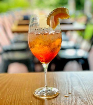 when summer calls for aperol spritz's on the patio.