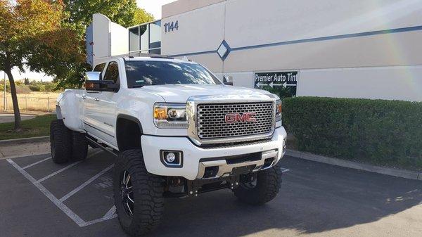 2016 GMC 3500 Galaxie Tint