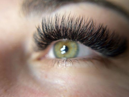 Gorgeous volume lashes!