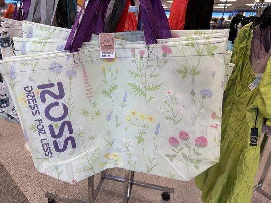 Convenient shopping bags for .99