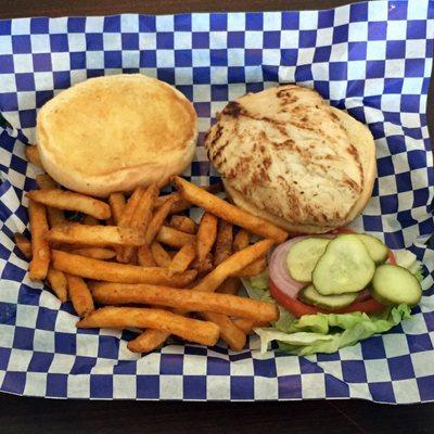 Grilled Chicken Sandwich with Fries