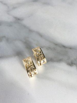 14kt Yellow Gold Leaf Earrings