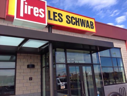 Les Schwab - signage