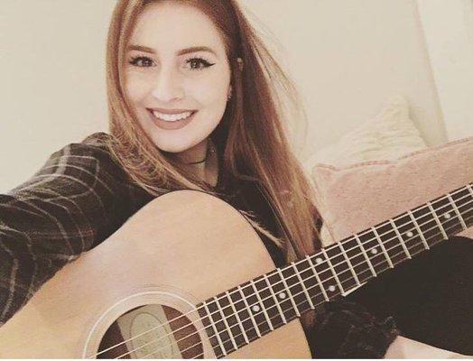 Savannah Sgro teaching Voice, Piano, Guitar, Ukulele and Songwriting.