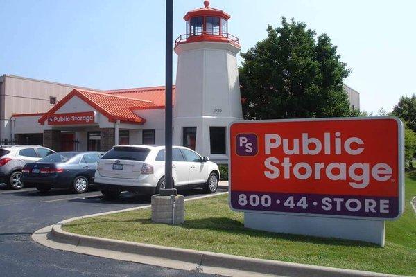 Public Storage