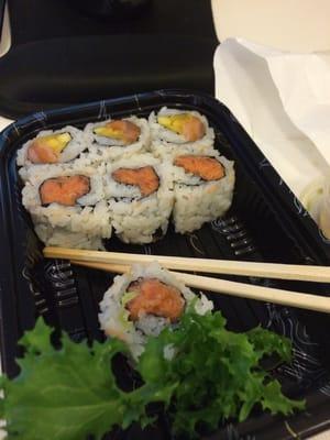 I do not recommend the salmon mango roll