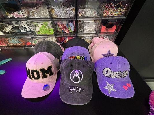 Several options to design your own hat