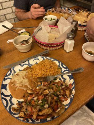 Chicken fajitas and stake fajitas both are so amazingly delicious and worth the trip. I will be back.