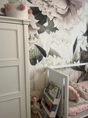 Toddler bedroom, mural wallpaper