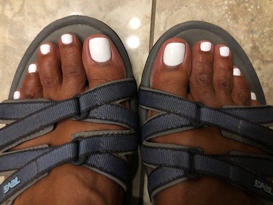 Gel pedicure