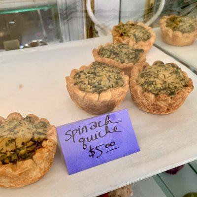 Vegan spinach quiche