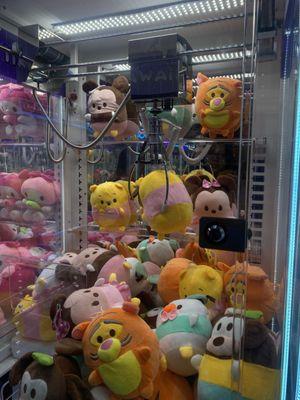 Winnie the Pooh claw machine