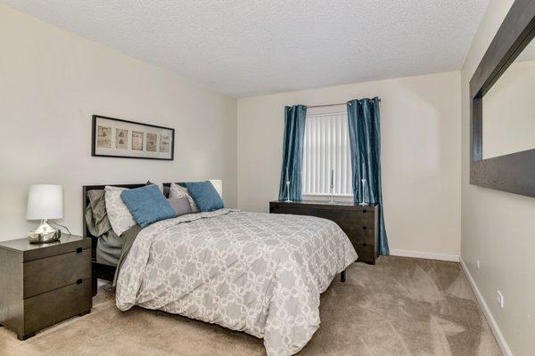 At Cedar Run, our apartment homes have spacious walk-in closets, ceiling fans, window coverings, and more!