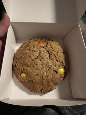 Monster cookie