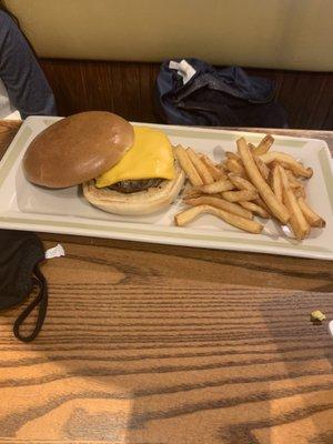 Kids Junior Cheeseburger with Fries