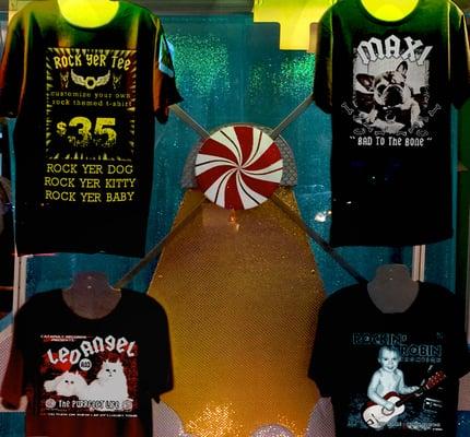 World's only T-Shirt Powered Windmill features Nutty Tops' Rock Yer Tees, the perfect gift for Pet Lovers and the people who love them.