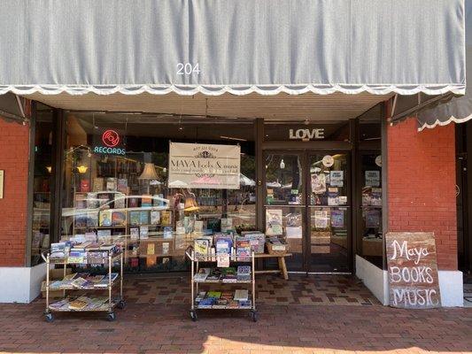 Exterior with the bargain books that pull you in