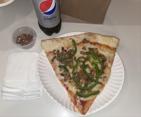 Fantastic Pizza Slice with mushrooms n green bell peppers togo !!!