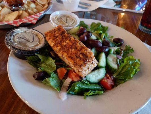 Salmon salad