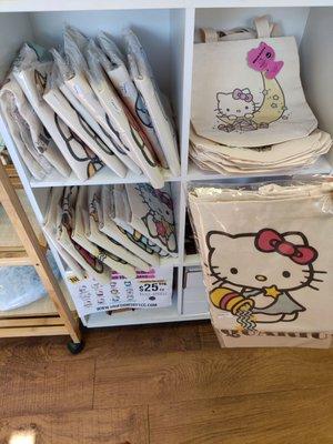 Hello Kitty tote bags!