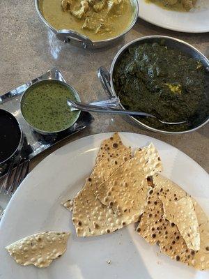 Papad , Palak Panir  chicken korma