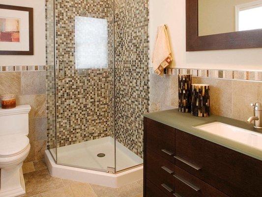 At Matias Construction, we provide each of our clients with a broad range of fixtures and fittings for their bathroom remodeling needs.