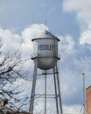 Reedley water tower.