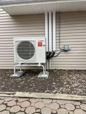 Mitsubishi Installation - Ductless Split- Condenser and lineset