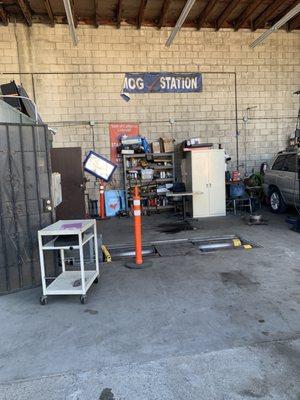 Smog check station