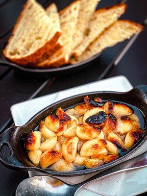 Marinated garlic with bread