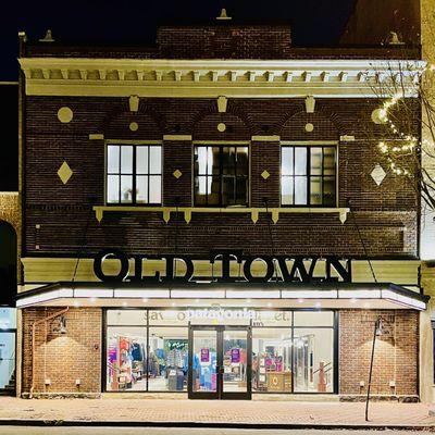 New unobstructed Patagonia storefront. :) I LOVE the OLD TOWN sign!!