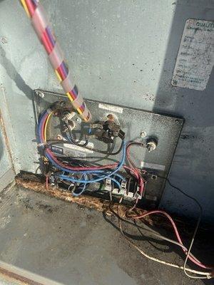 Panels not put back, electrical wires dangerously exposed