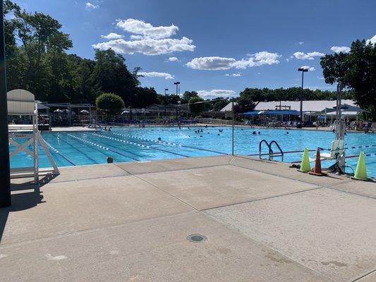 Here is Parkwood Pool, July 2022, on a beautiful day.