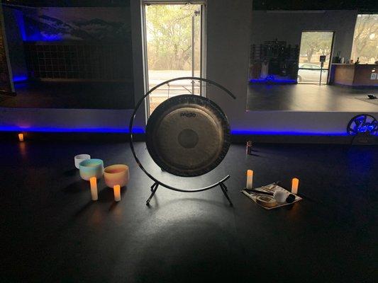 Gong bath set up