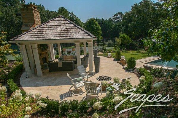 Custom hardscapes and carpentry as well as a beautiful garden - Scapes