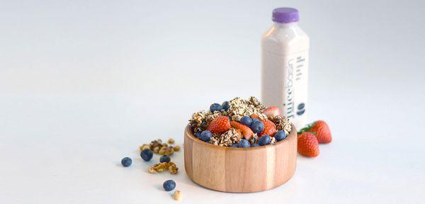 Good morning sunshine.  Rawsome granola & nut mylk real cashew meal replacement is the perfect start to your bright day.